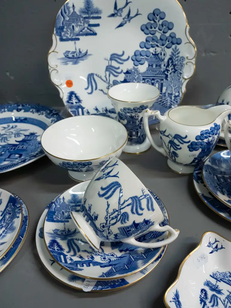 Coalport "Willow" blue & white tea set - 6 trios, cake plate, vase, cream & sugar, small dish - and 3 older English Image 1++