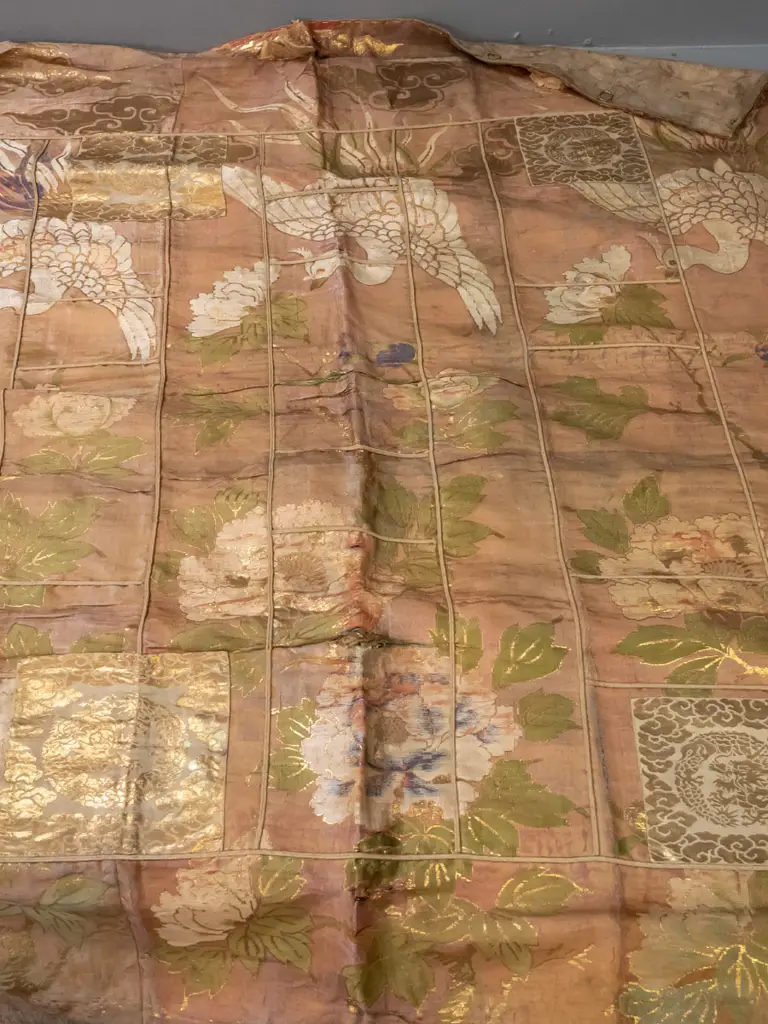 antique Japanese embroidered and lined fabric wall hanging with hanging rings along long edge - heron and applied mons Image 1++