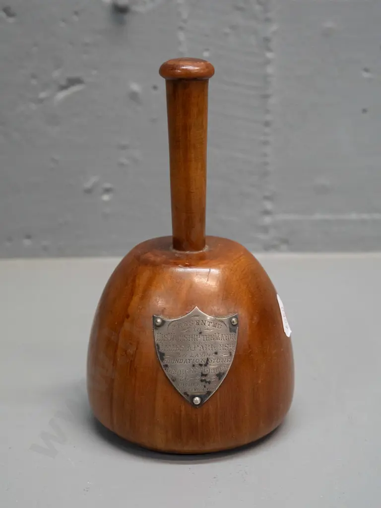 timber presentation mallet with 1903 engraved shield presentation to Dunedin mayor James Park on laying the foundation Image 1++