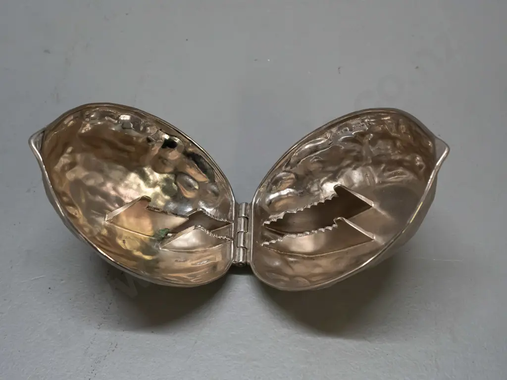 plated cast metal walnut-shaped hinged nut cracker - small patch of corrosion / discolouration inside H-80 L-140 Image 1++