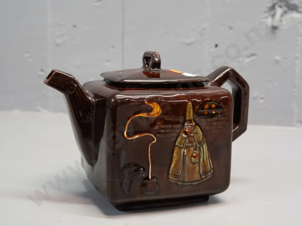 small Royal Doulton Kingsware cube shaped teapot with witch, cauldron and black cat decoration H-130 L-195 Image 1++