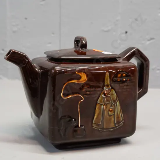 small Royal Doulton Kingsware cube shaped teapot with witch, cauldron and black cat decoration H-130 L-195