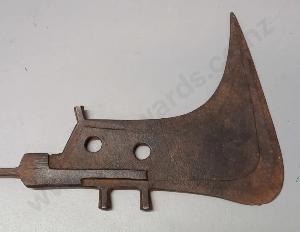 vintage Congo Mangbetu (19th century) knife with unusually shaped blade, missing handle, has corrosion to blade L-380 Image 1++