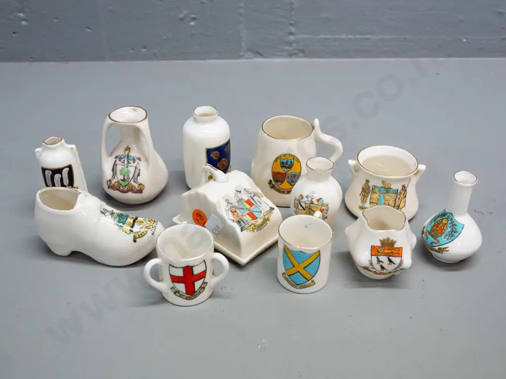 12 assorted pieces of souvenir crested ware china - English or Scottish subjects. 3 handled vase H-70 Image 1++