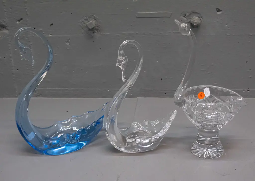2 art glass swan dishes, one blue H-250 L-220 and one clear, and a cut crystal swan jug Image 1++