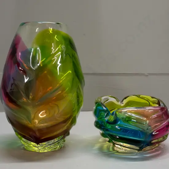 2 pieces of heavy multi coloured art glass - vase H-240 and ash-tray / dish