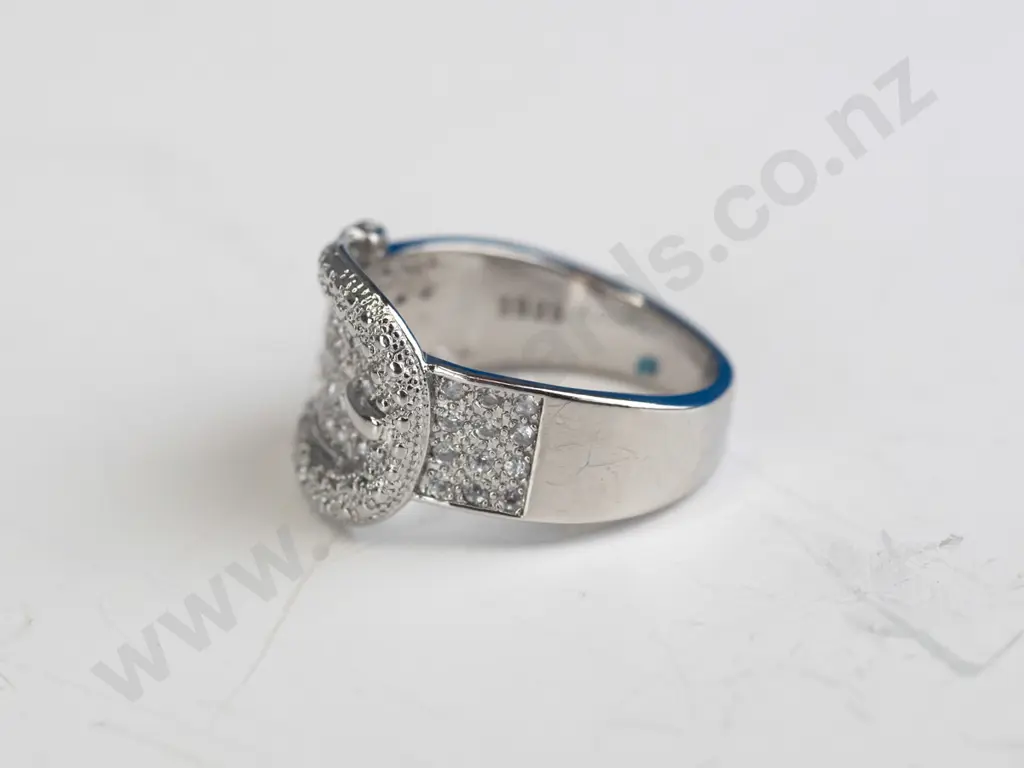 silver cz ring stamped 925 Image 1++