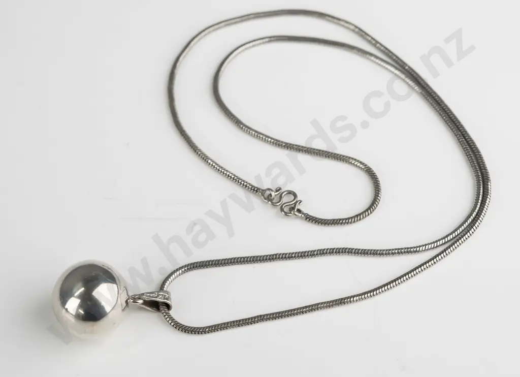 silver bell necklace stamped 925 Image 1++