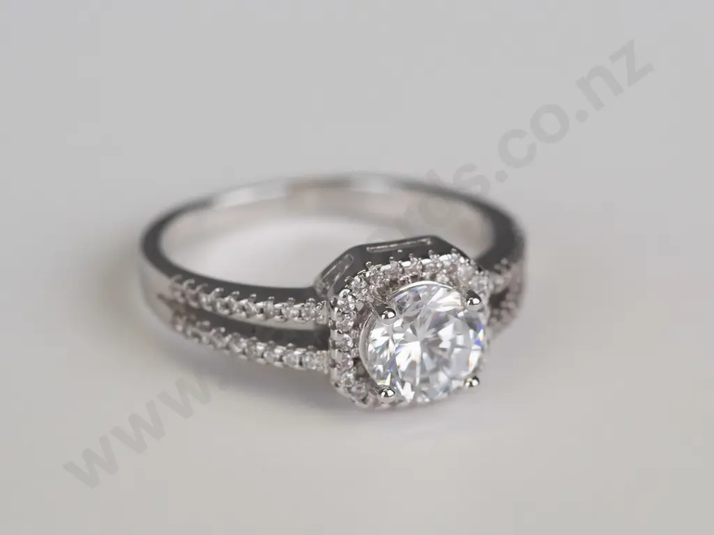 silver cz dress ring stamped 925 Image 1++