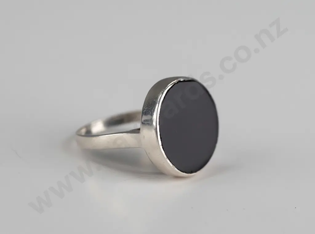 silver ring stamped 925 size 16 1/2 Image 1++