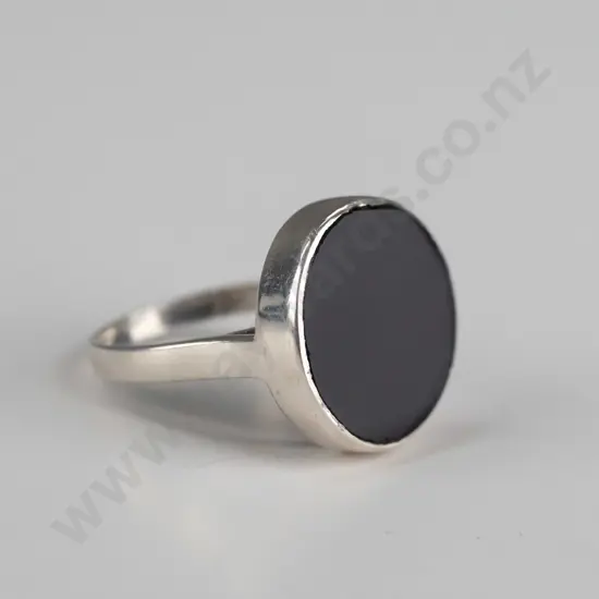 silver ring stamped 925 size 16 1/2