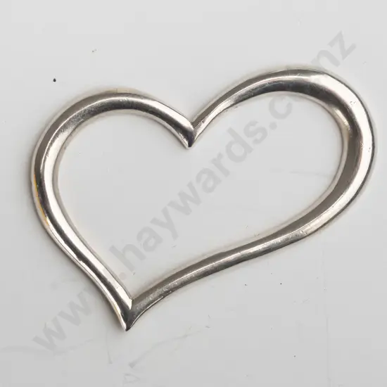 silver heart stamped 925