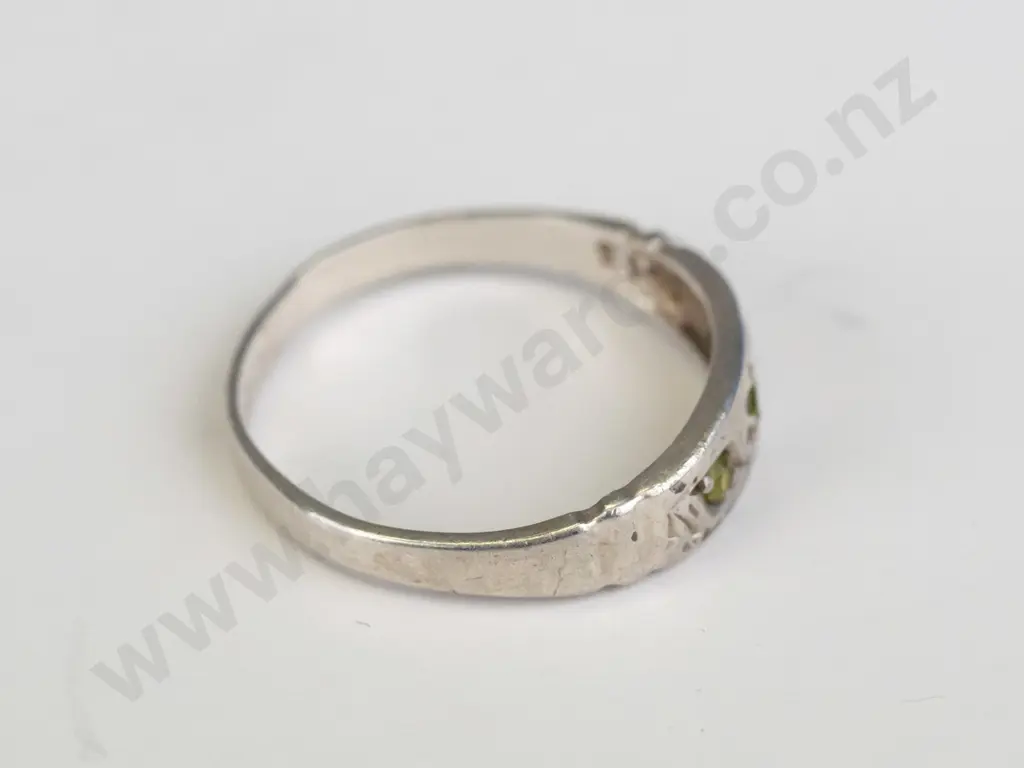 silver ring with 3 stones stamped s sil Image 1++