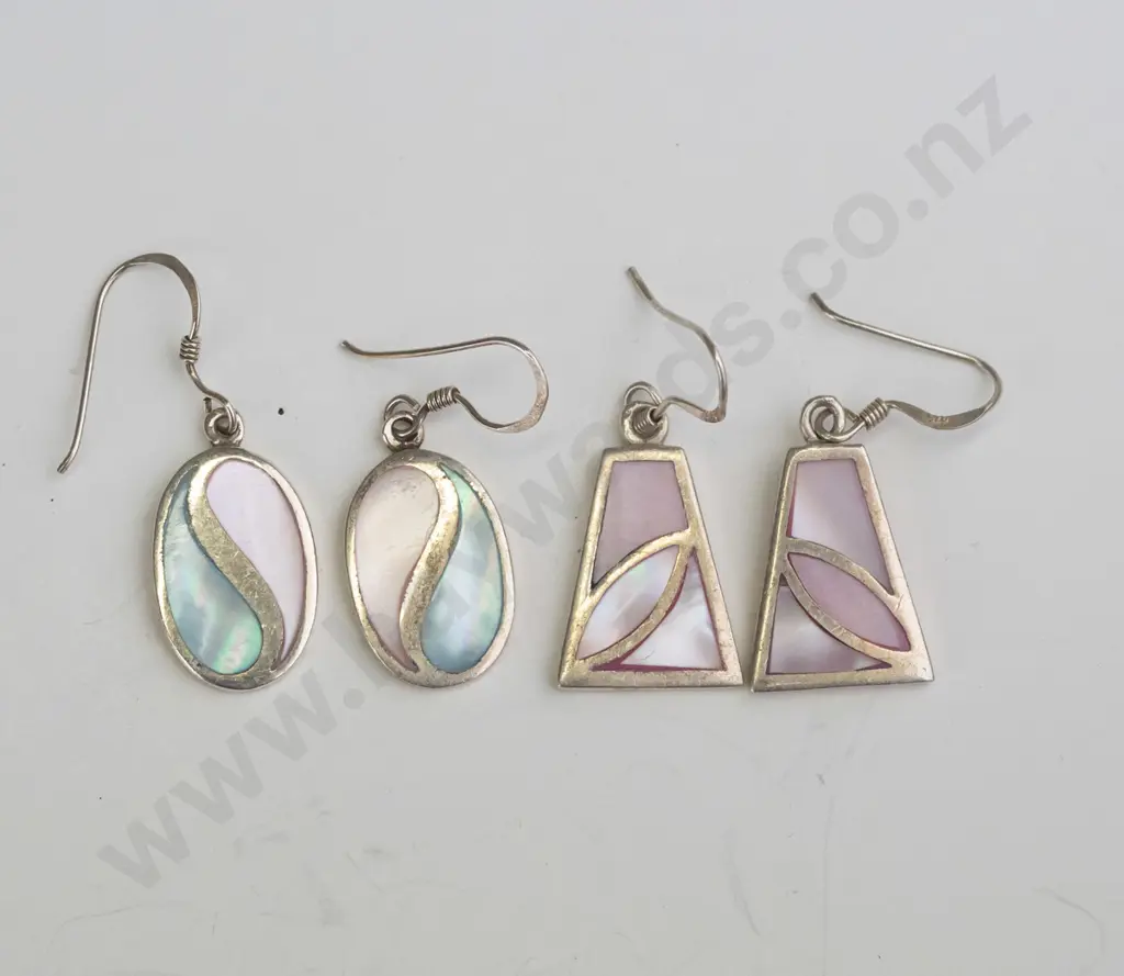2 pairs of earrings both stamped 925 Image 1++
