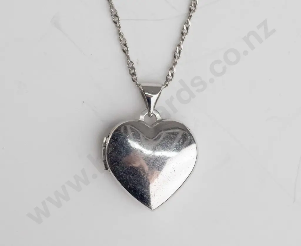 silver heart locket stamped 925 Image 1++