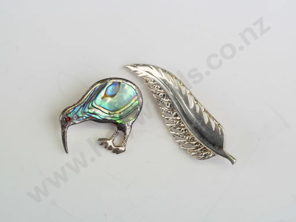 silver fern brooch stamped 925 & paua shell/silver kiwi brooch stamped sterling silver Image 1++
