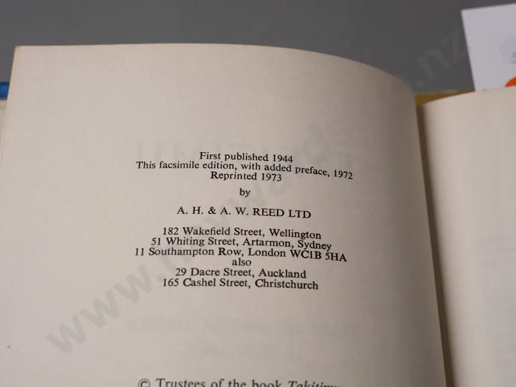 3 books - Feathers and Fibre - Survey of Ttraditional and Contemporary Maori Craft, Caltex book of Maori Lore and Image 1++