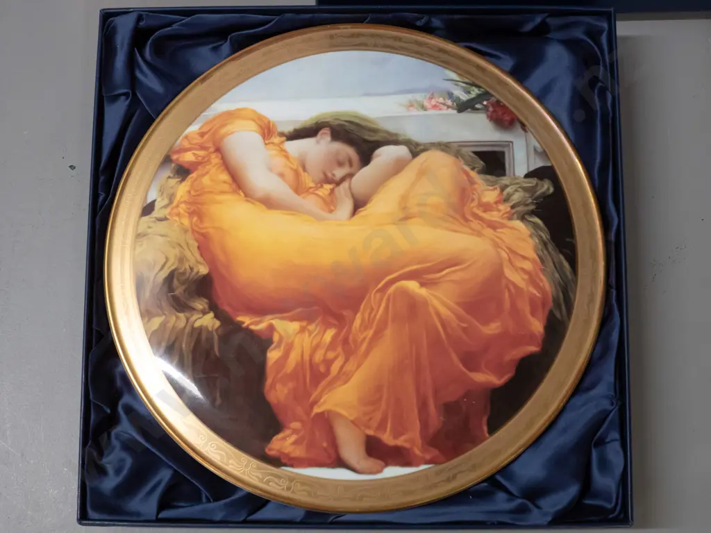 Royal Worcester boxed limited edition of 3500 collector plate - Frederick Leighton's "Flaming June" - with certificate Image 1++