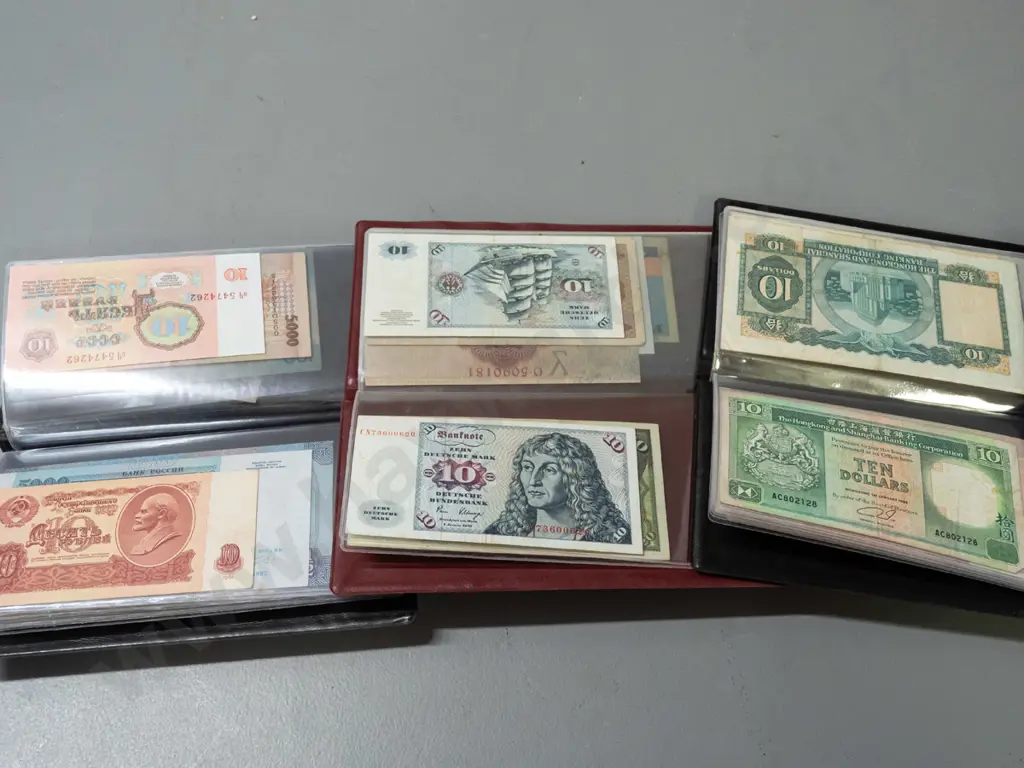 3 bank note collector's wallets - Portugal, Guyana, Hong Kong, Euros etc. Image 1++