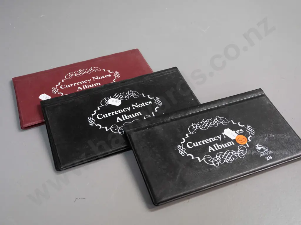 3 bank note collector's wallets - Portugal, Guyana, Hong Kong, Euros etc. Image 1++