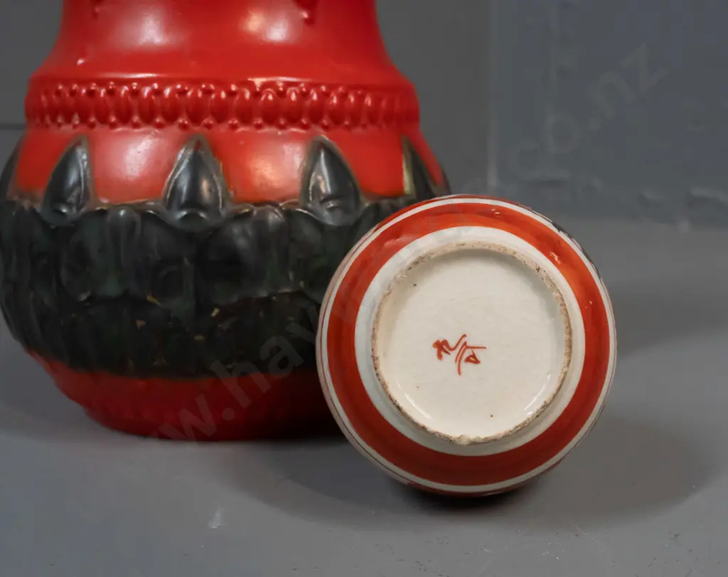 2 vintage vases - double handled red and black, marked Czechoslovakia, and a small Satsuma bottle vase with character Image 1++