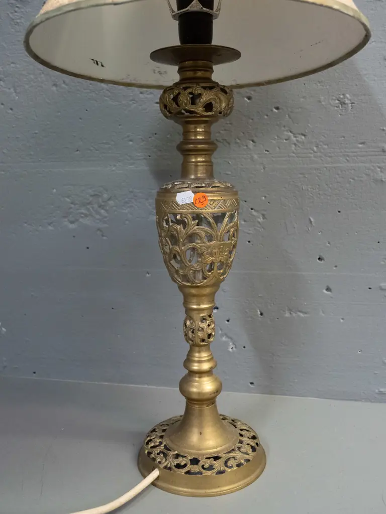 pierced cast brass table lamp - damaged fabric shade needs replacing. H-610 Image 1++