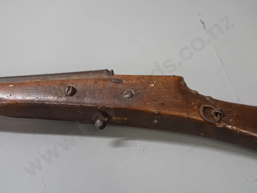 reproduction vintage flintlock  rifle or musket with extensive damage to timber L1260 Image 1++