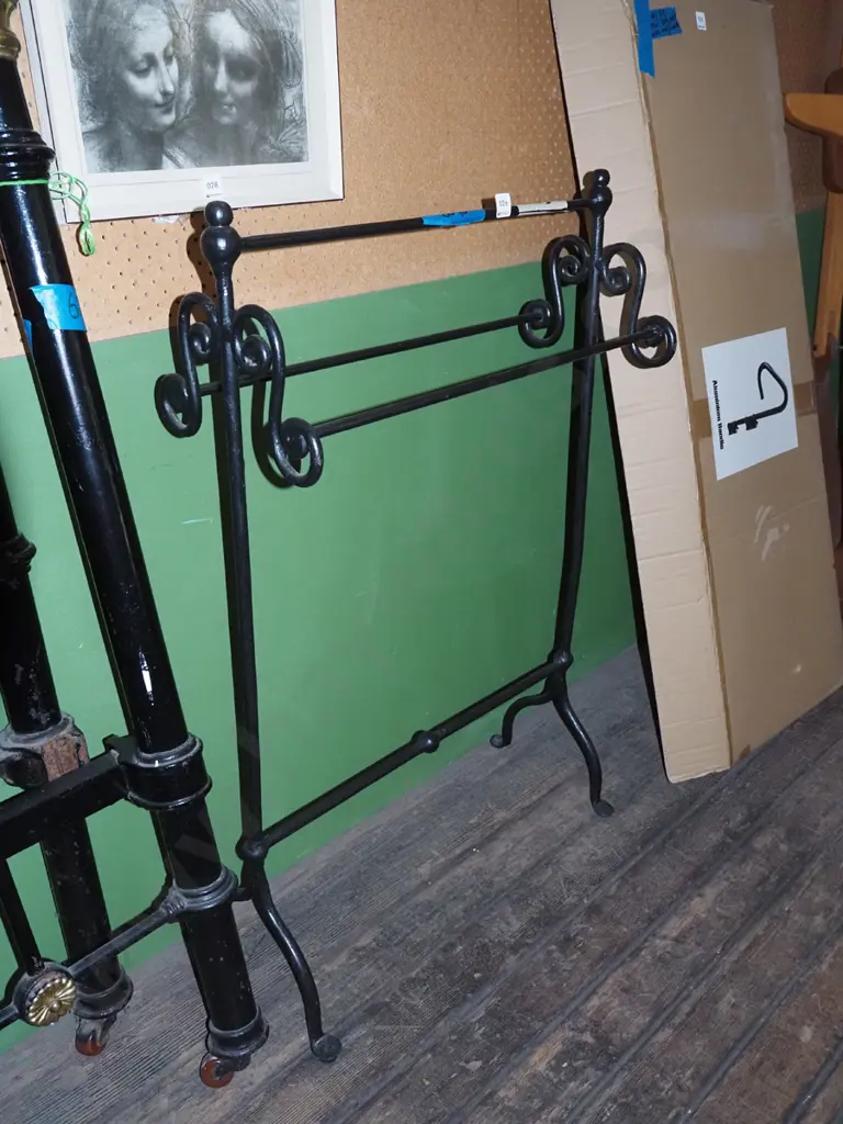 wrought metal towel rail Image 1++