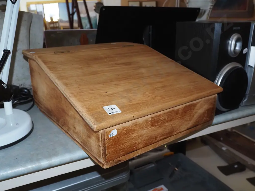  partially restored kauri writing slope Image 1++