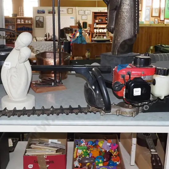 Toolshop 2 stroke hedge trimmers - fuel line needs attention