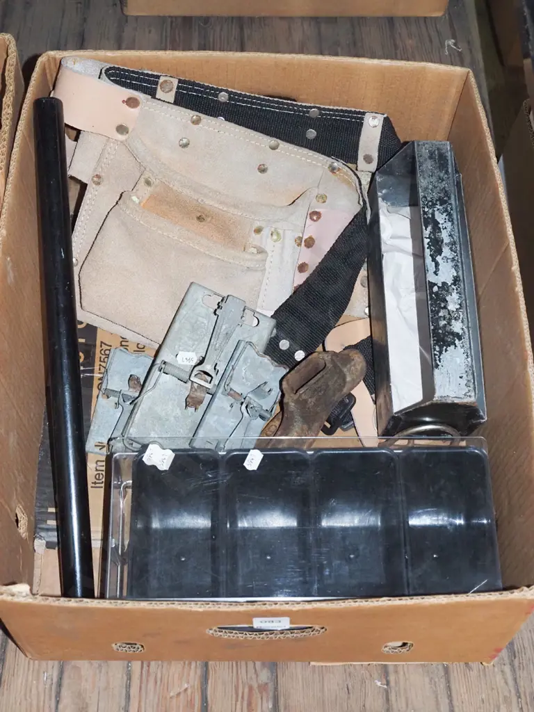box; builder's belts, vintage rat traps, small shoe last etc Image 1++