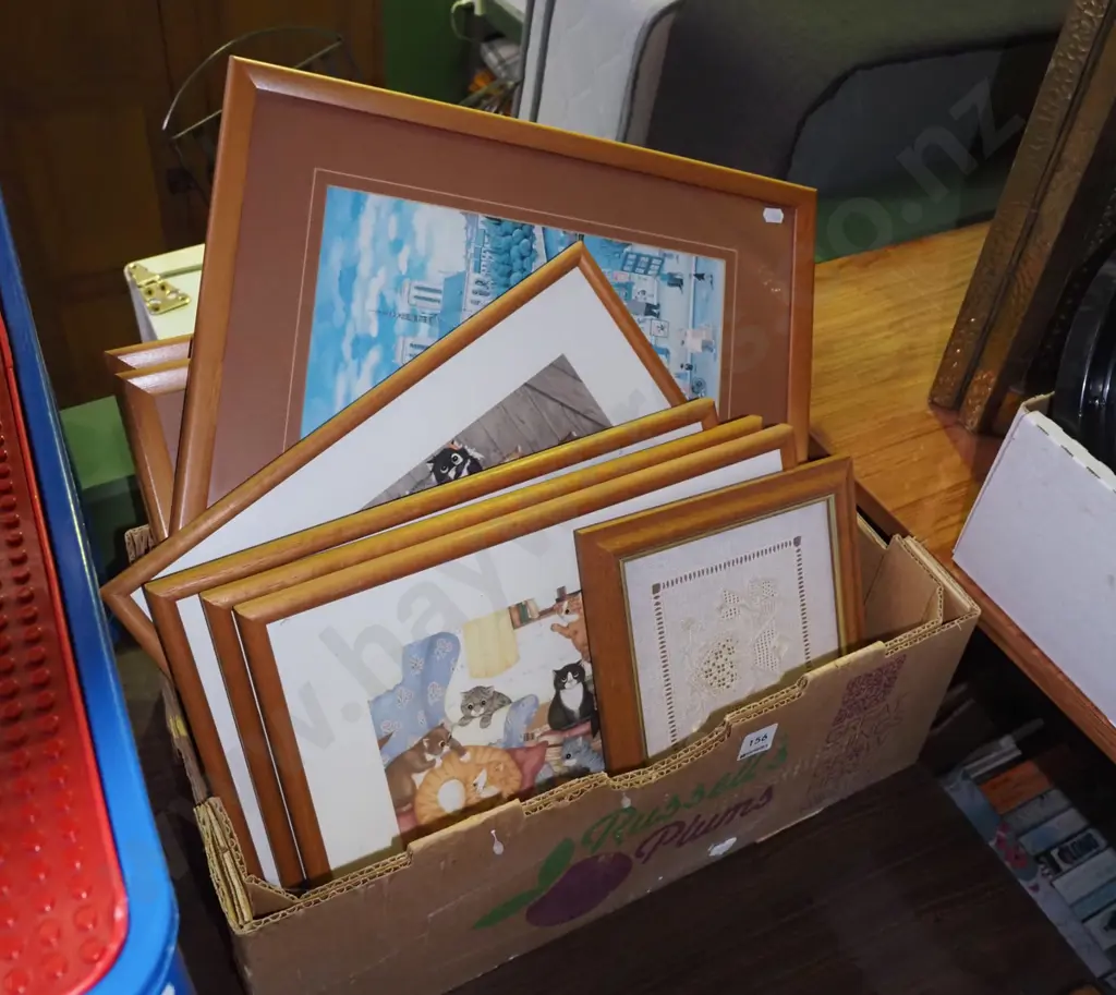 box; framed needleworks, prints Image 1++