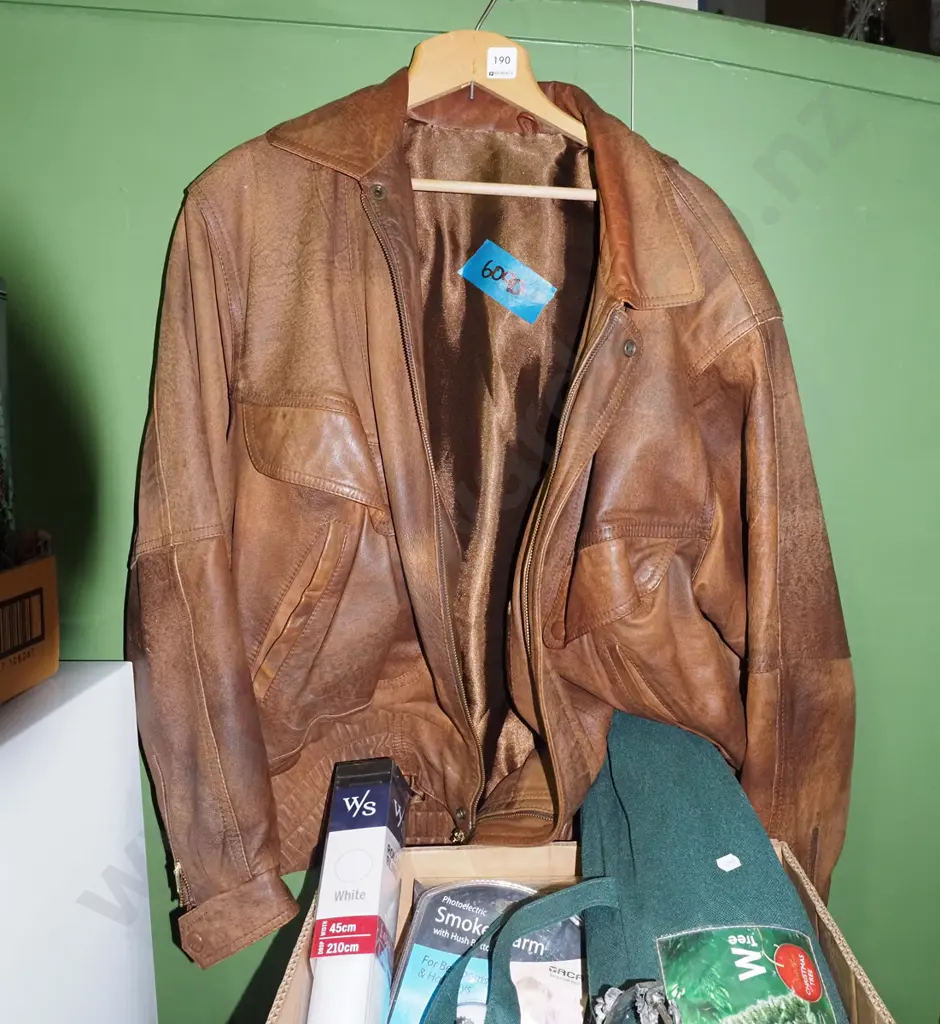 gent's brown leather jacket - no size Image 1++