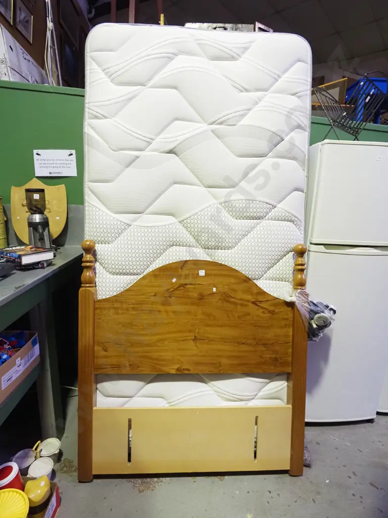 Sleepyhead Capriccio king single bed base and headboard Image 1++