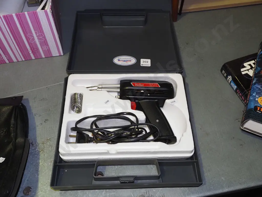 cased soldering iron Image 1++