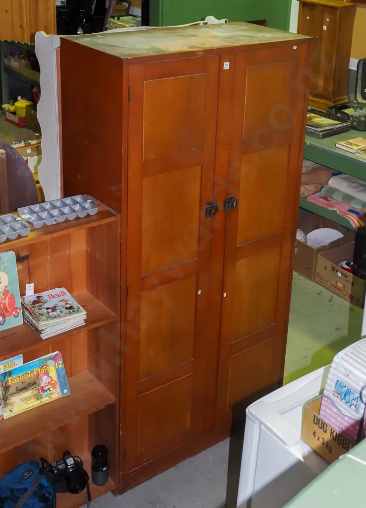 solid rimu school cupboard H-1830 W-910 D-440 Image 1++