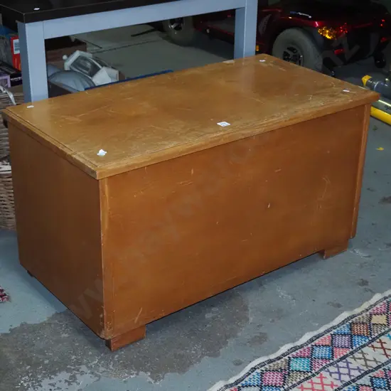 ply blanket box