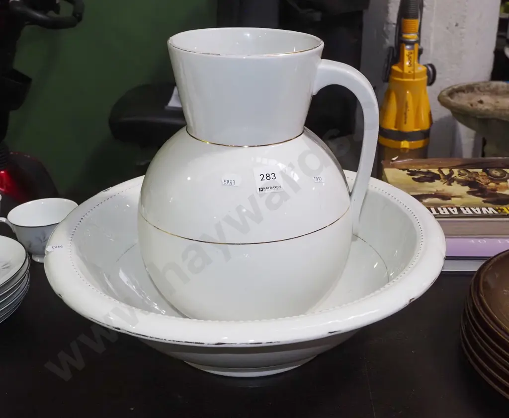 wash jug and bowl Image 1++