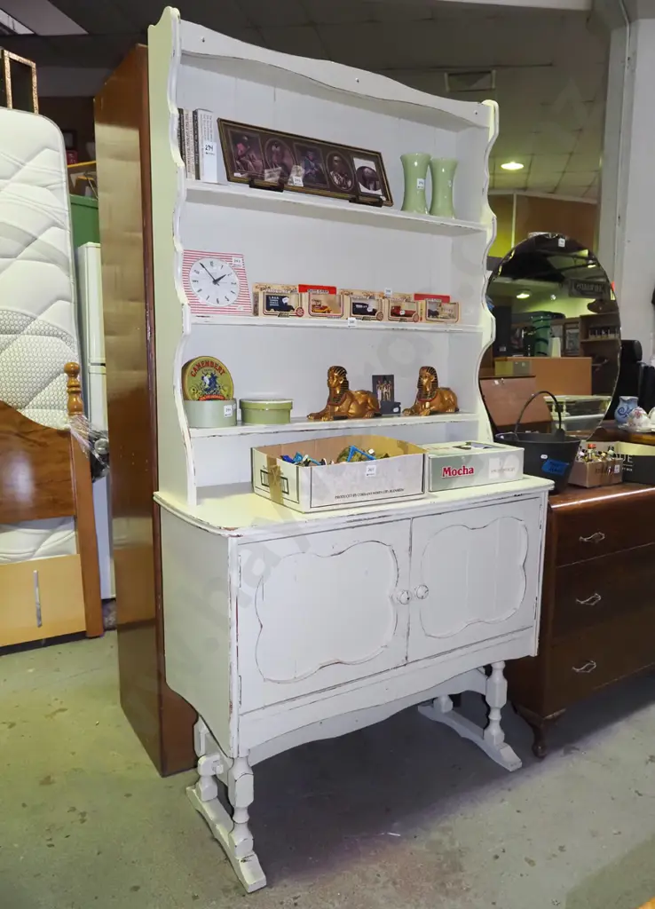 distressed painted refectory based 2 door Wesh dresser H-1820 W-960 D-410 Image 1++