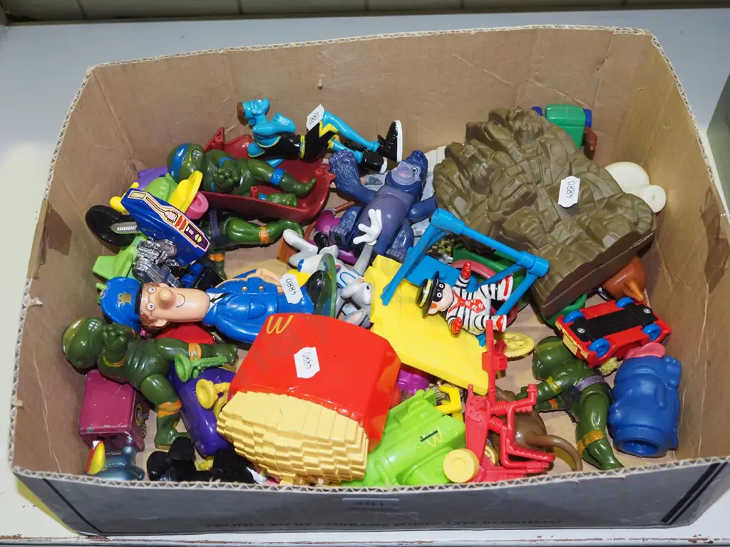 box of toys Image 1++