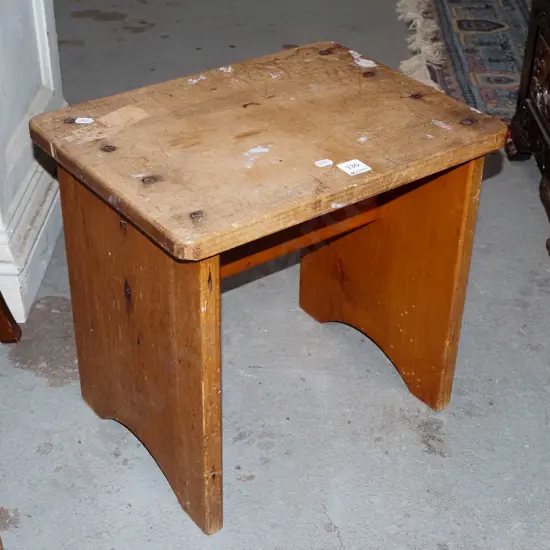rimu stool