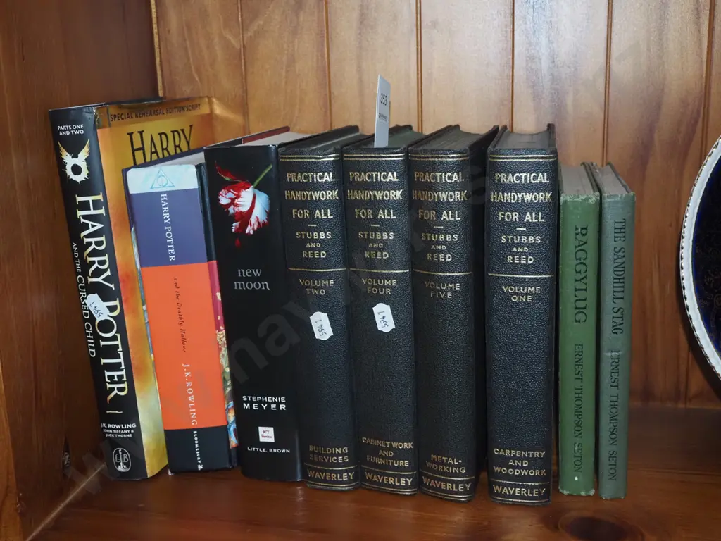 various books Image 1++