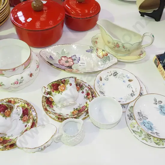 Old Country rose trios, gravy boat etc