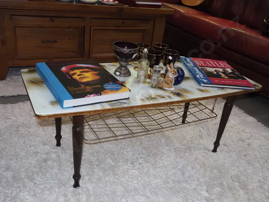 faux marble top and glass coffee table Image 1++