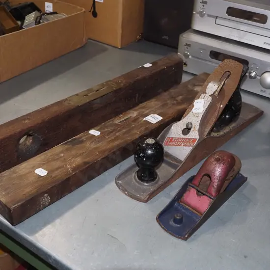 2x vintage builder's rules, 2x hand planes