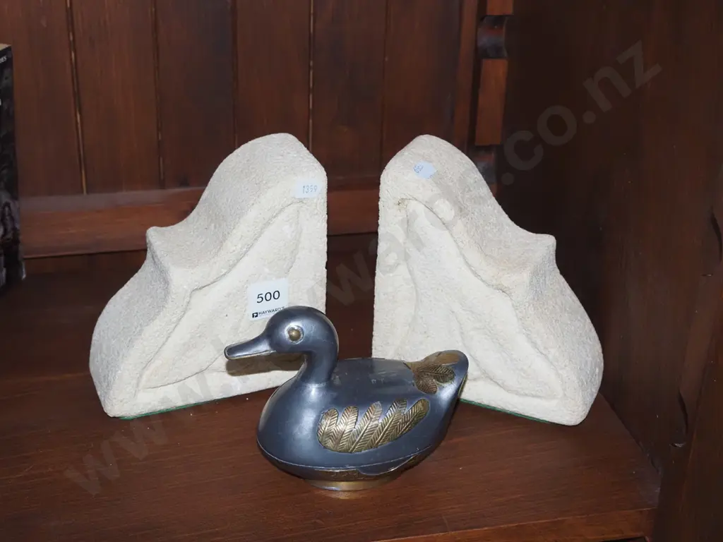 sandstone bookends, ornamental duck Image 1++