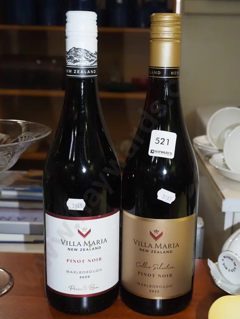 2x bottles of pinot noir Image 1++