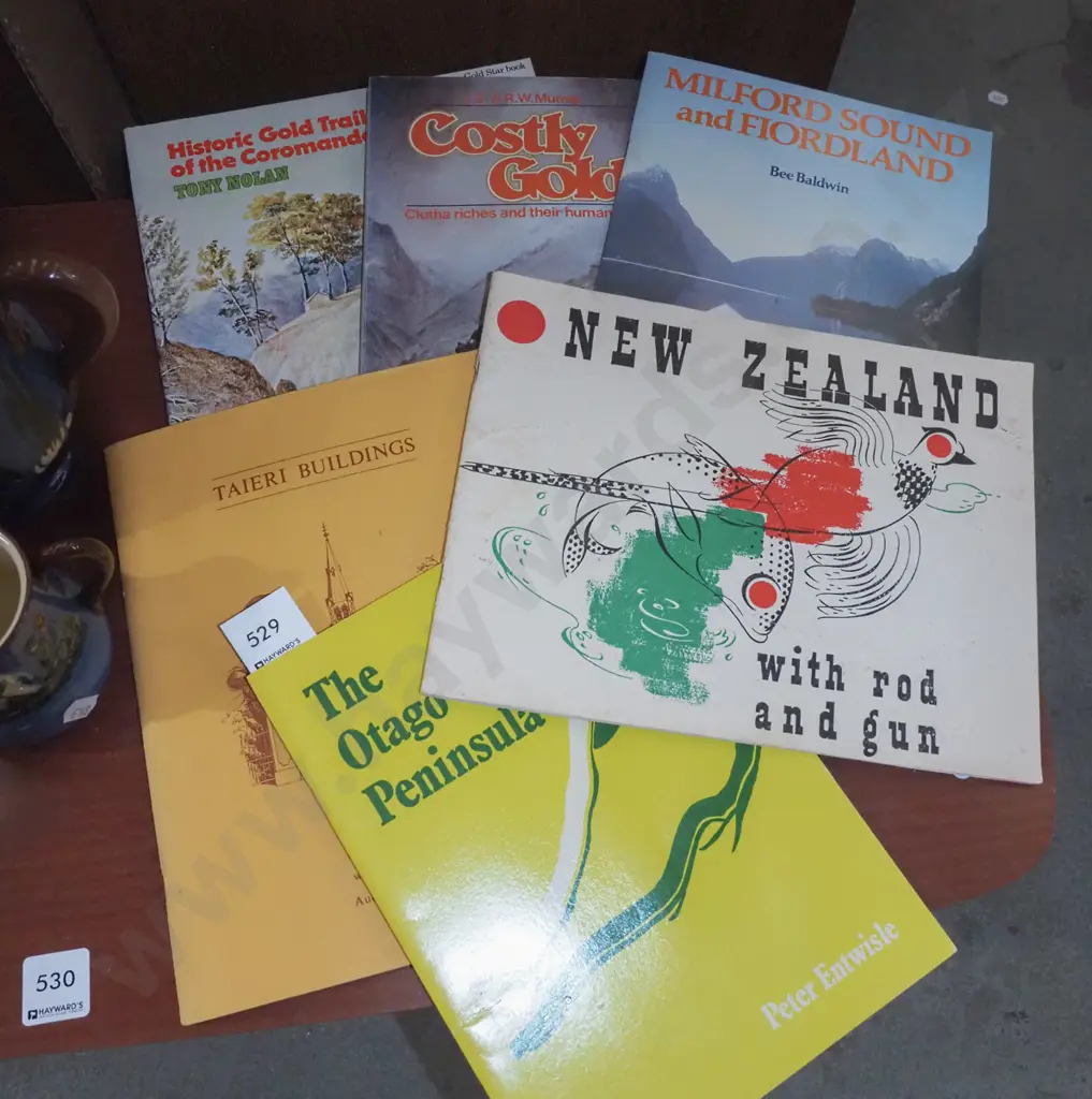 NZ history books Image 1++