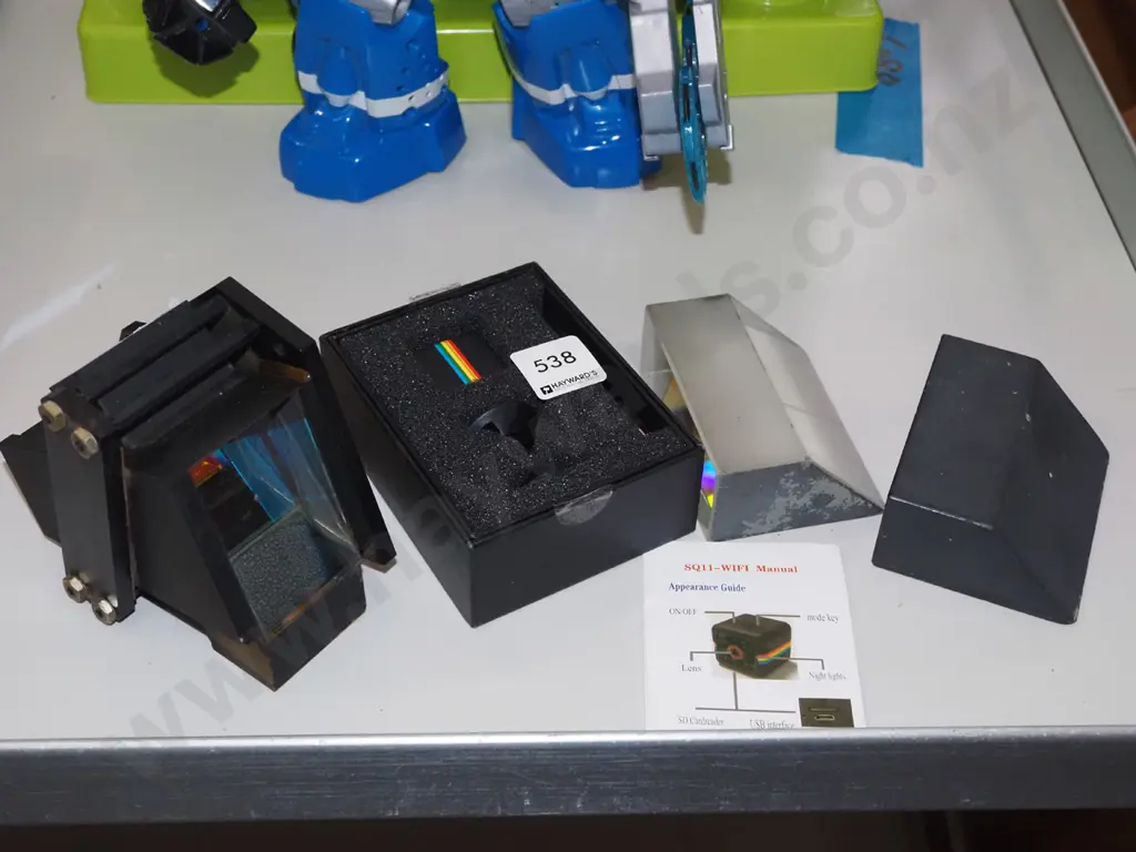 cut glass prisms, small SQ11 digital camera Image 1++