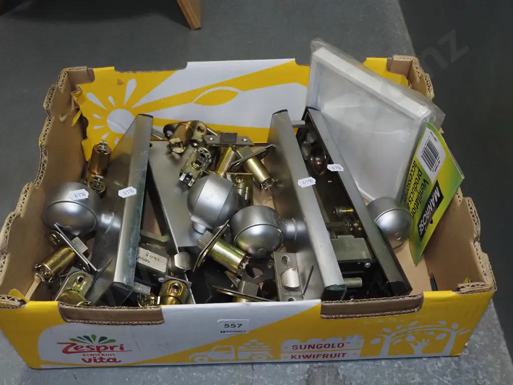 box of door hardware Image 1++